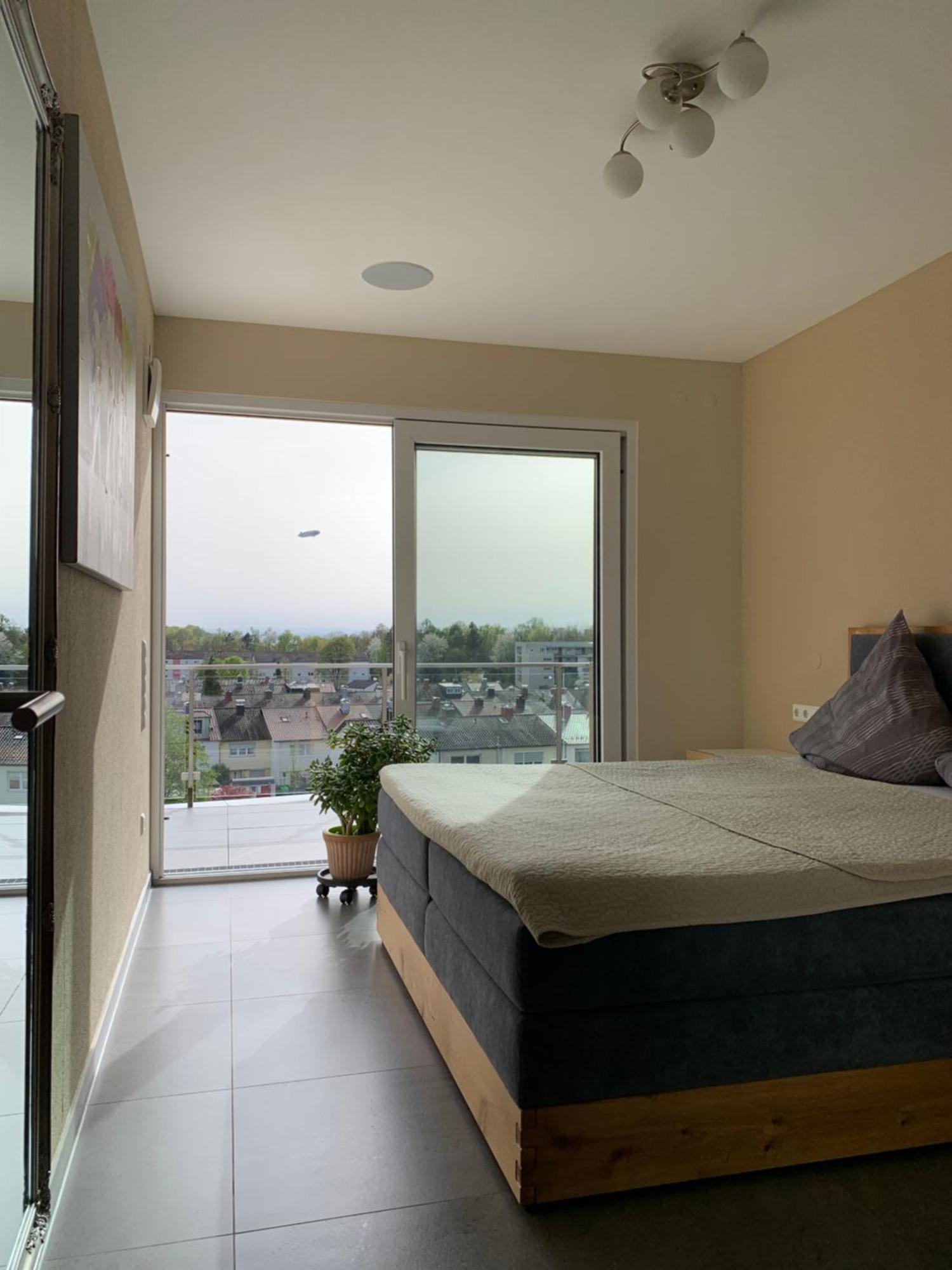 Penthouse Apartment Mit Alpenblick Friedrichshafen Dış mekan fotoğraf
