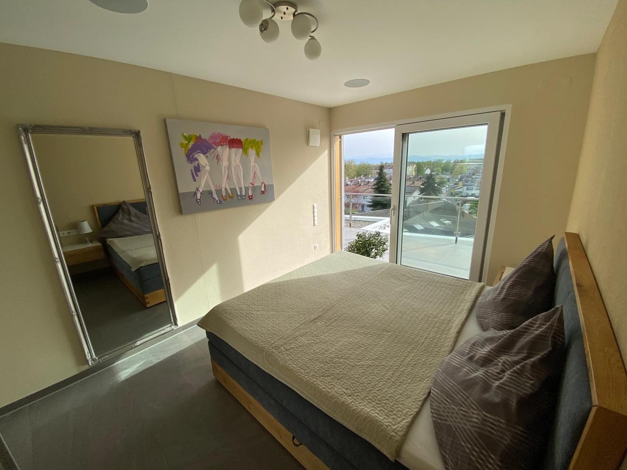 Penthouse Apartment Mit Alpenblick Friedrichshafen Dış mekan fotoğraf