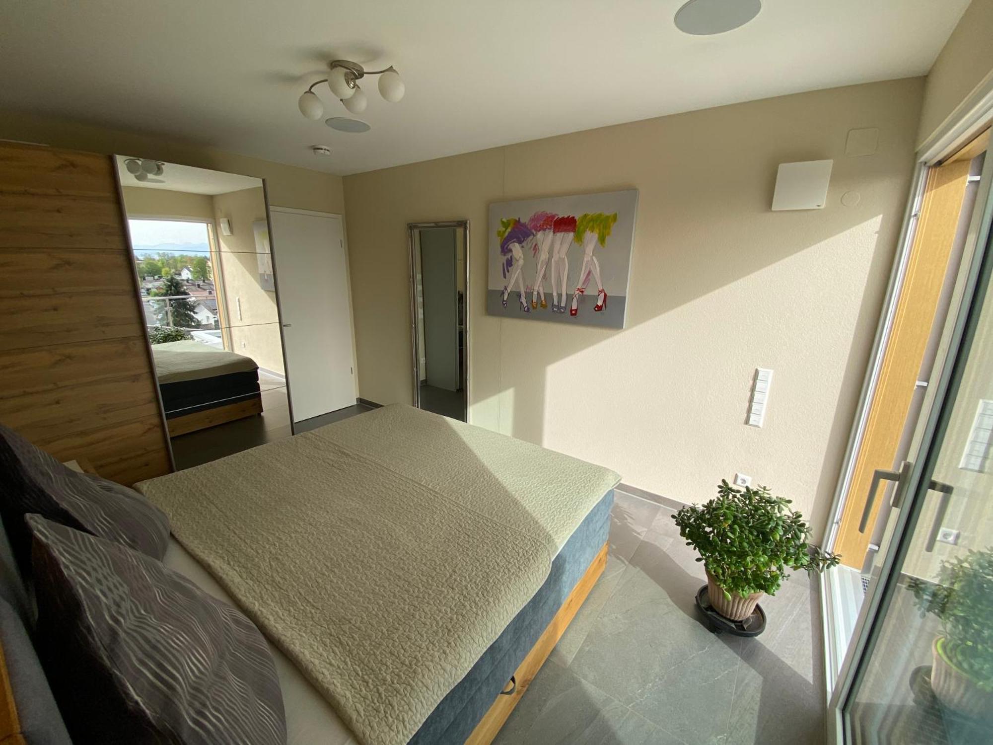 Penthouse Apartment Mit Alpenblick Friedrichshafen Dış mekan fotoğraf