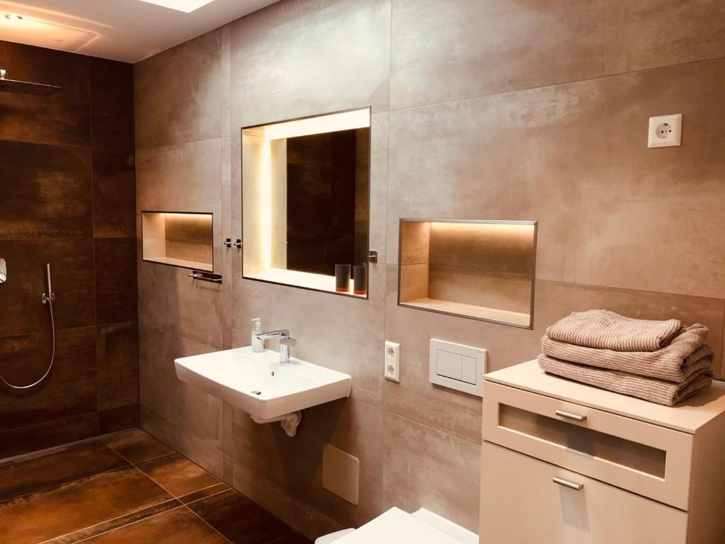 Penthouse Apartment Mit Alpenblick Friedrichshafen Dış mekan fotoğraf