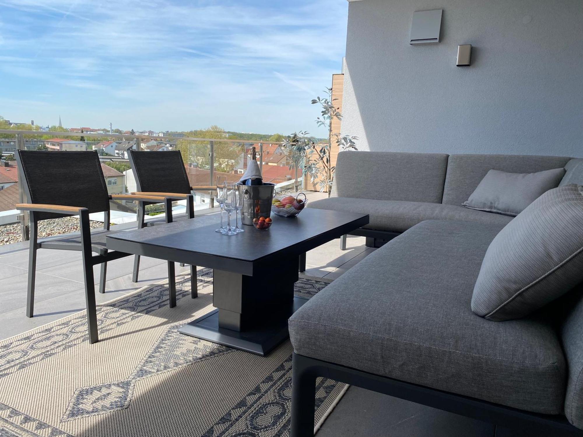 Penthouse Apartment Mit Alpenblick Friedrichshafen Dış mekan fotoğraf