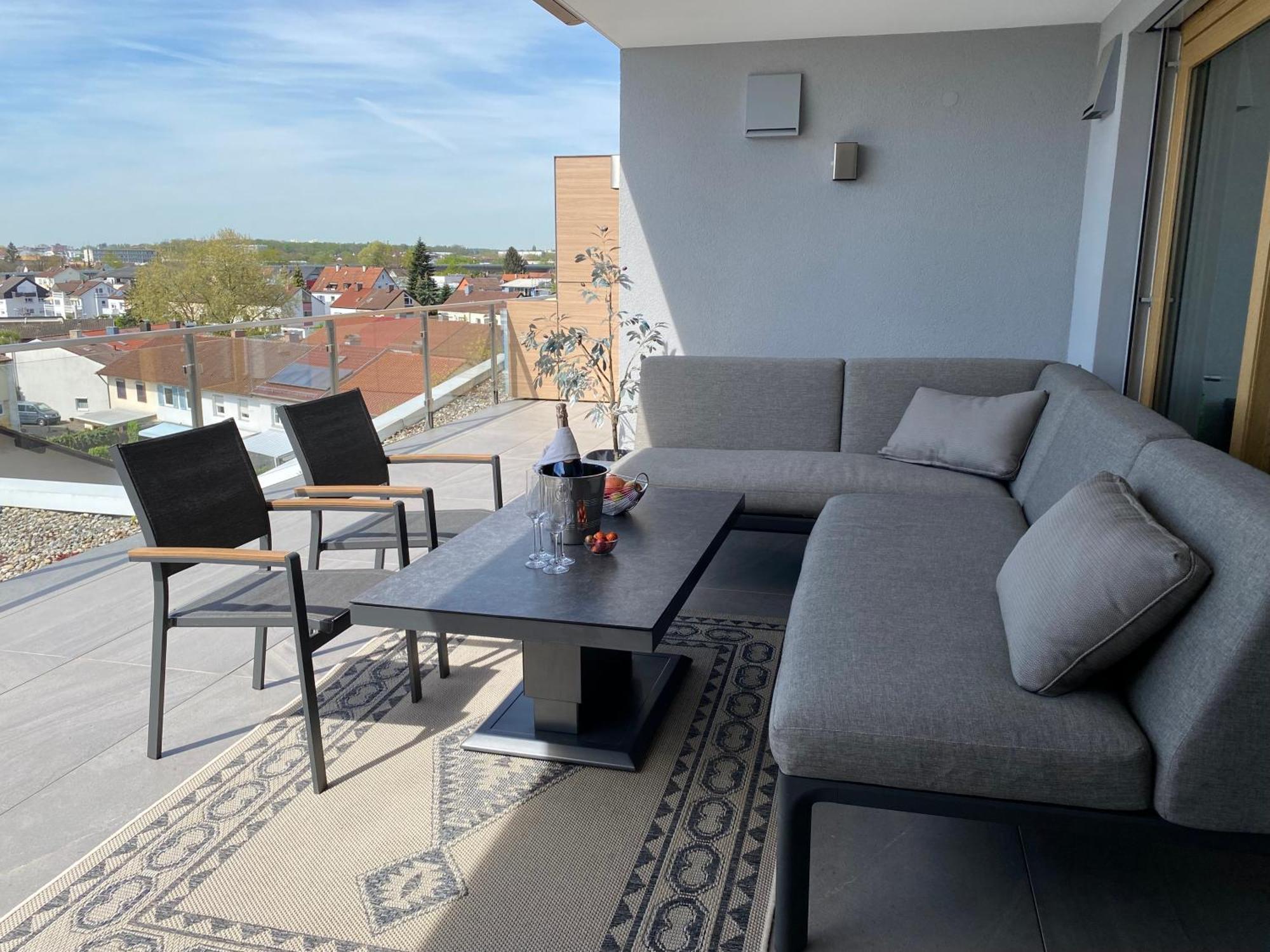 Penthouse Apartment Mit Alpenblick Friedrichshafen Dış mekan fotoğraf